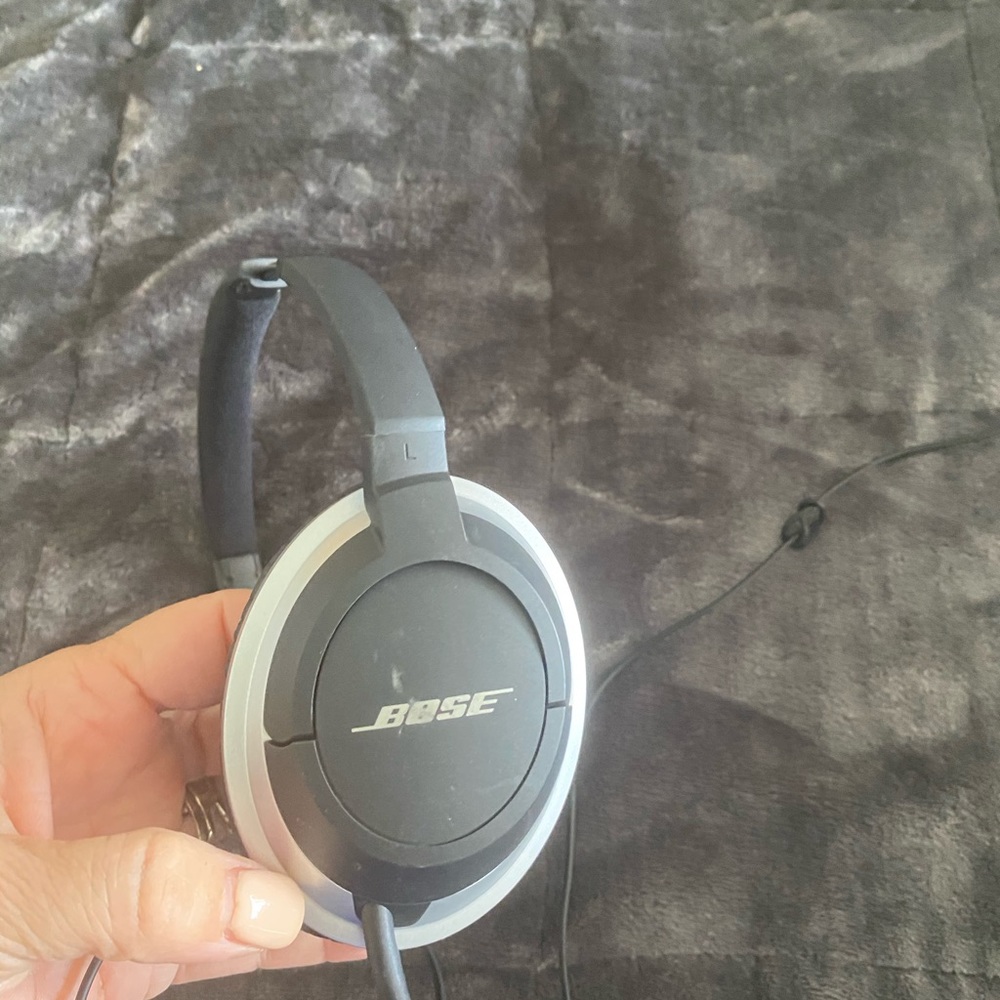 Bose corded headphones
